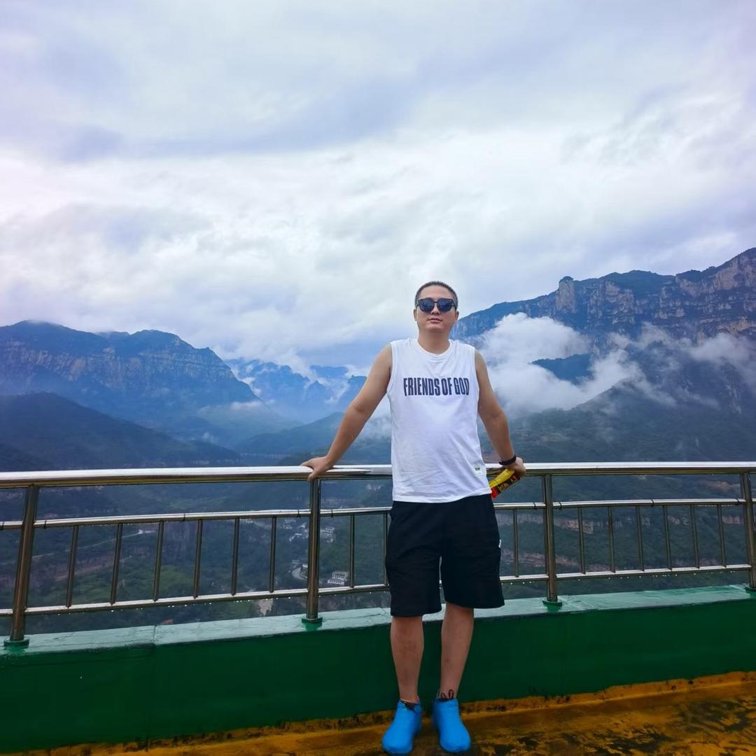 ღ᭄ꦿ小馬哥࿐