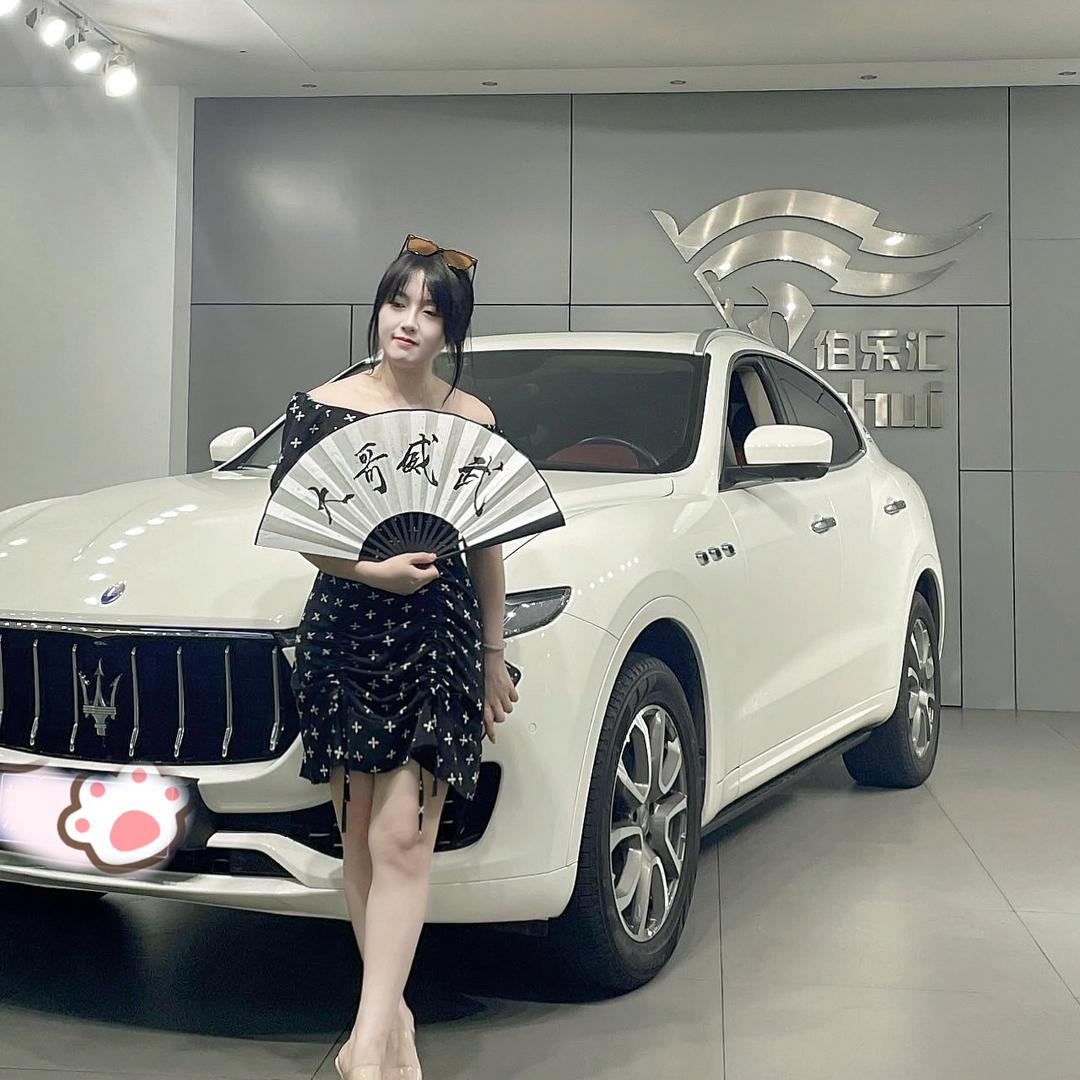 小包说豪车（南京伯乐汇超豪）