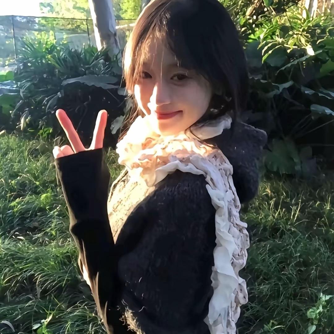 L.李