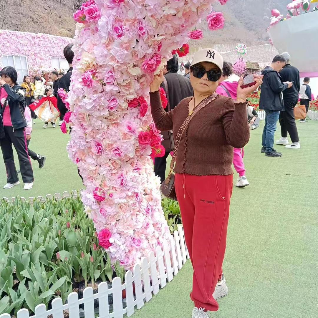杨美荣