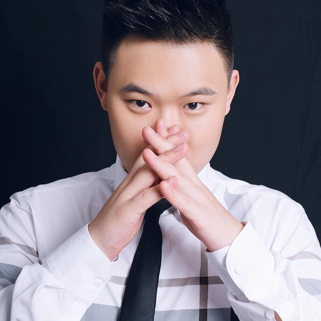 魅力四射酒吧 总监-石金平