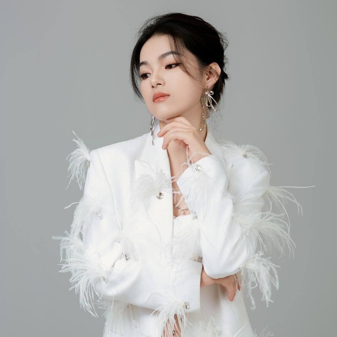 王霞 聚美美业（摩尔城店）