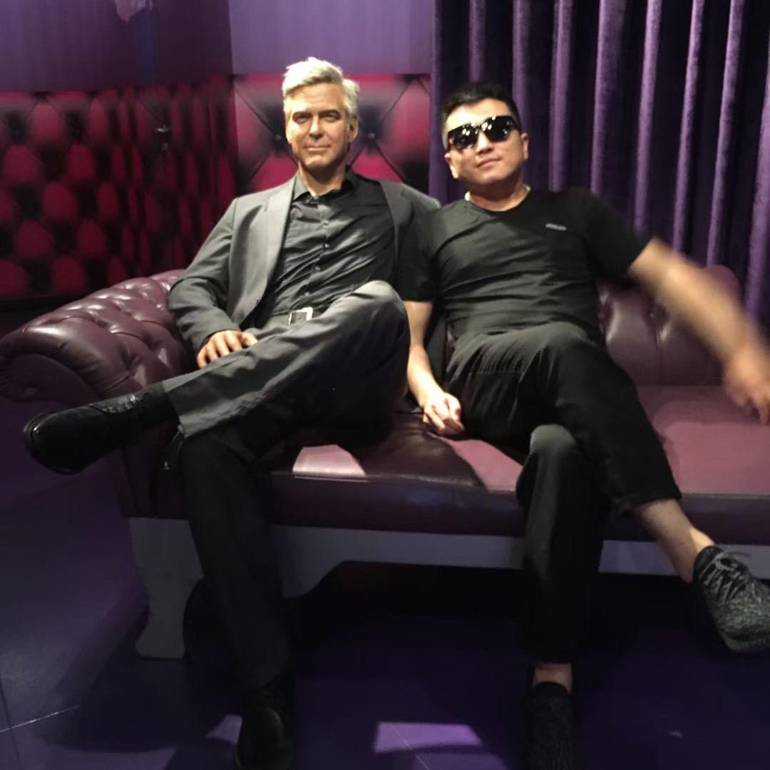 贰伍捌萬👷‍♂️