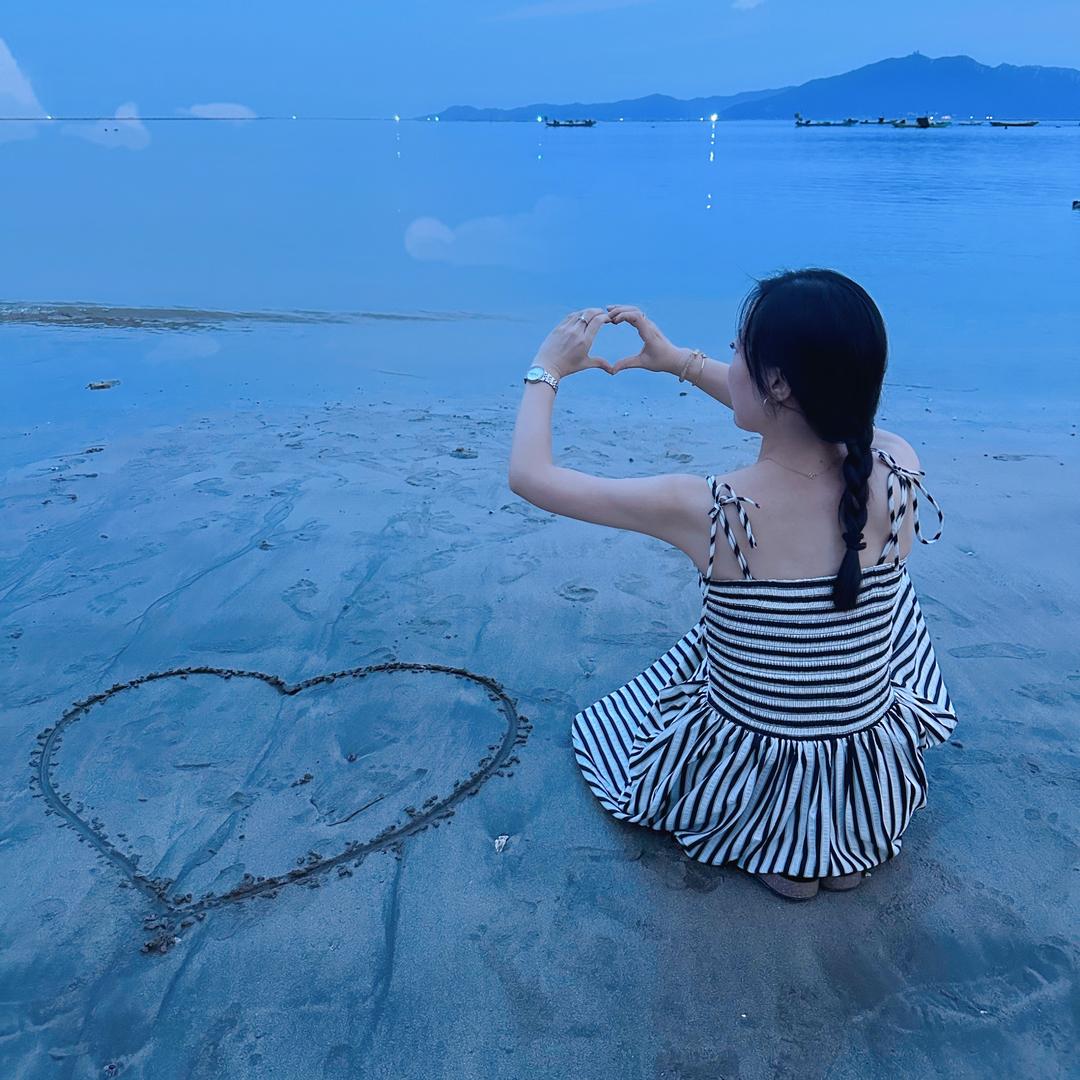এ᭄ꦿཽ࿆娜姿舞（喜欢同款穿搭请进橱窗）
