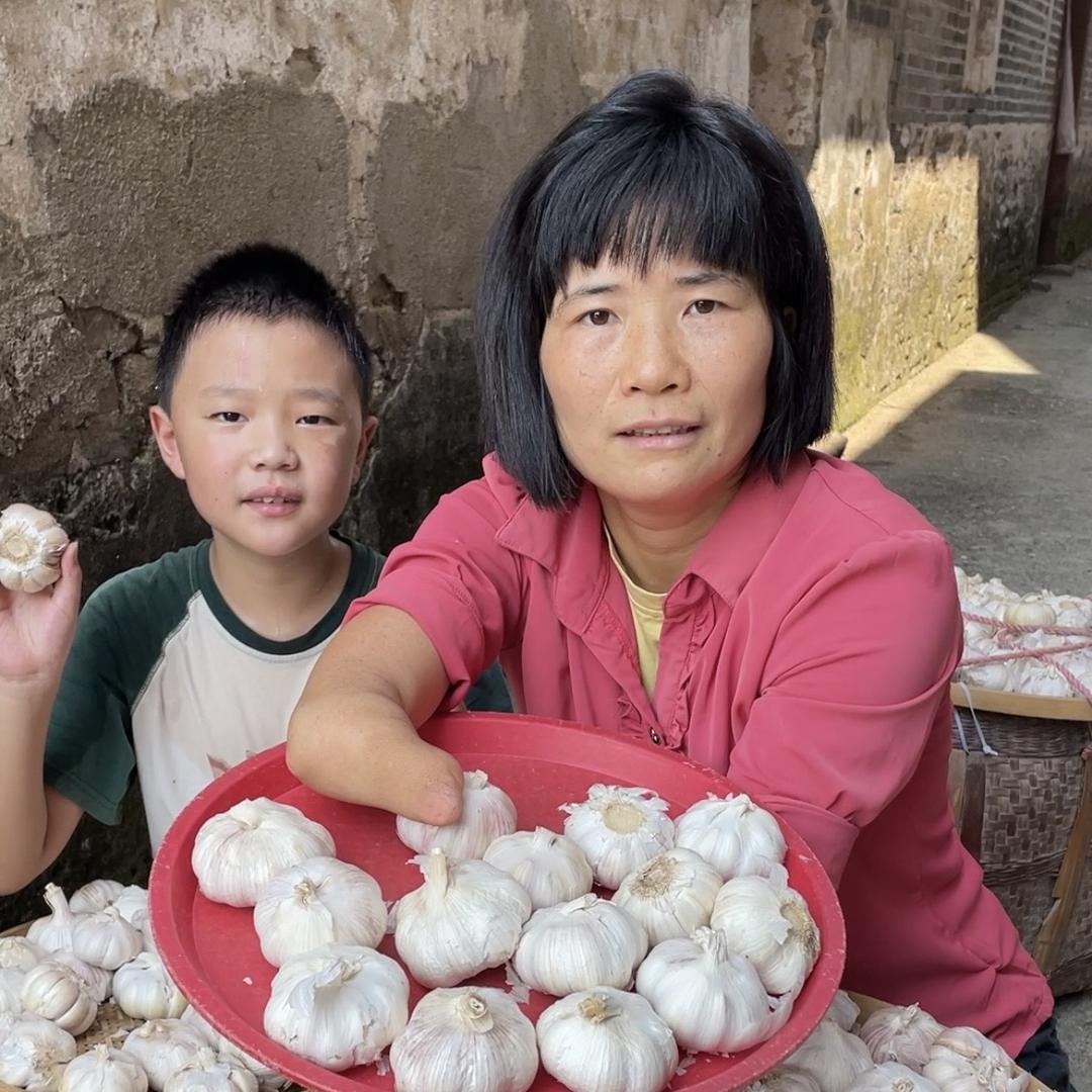 佳宁在农村百货