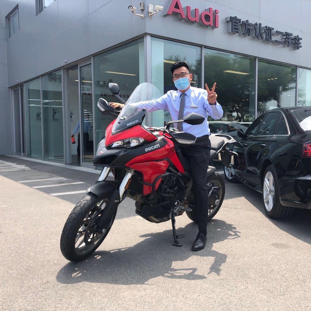 大连新盛荣奥迪尹小丹