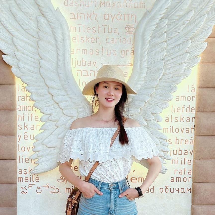 小君君在乌克兰