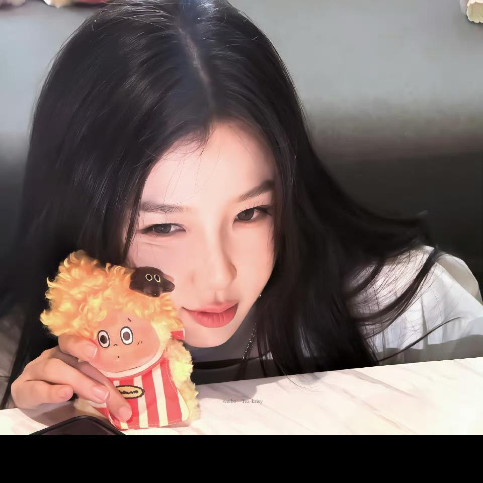 llyyyyy