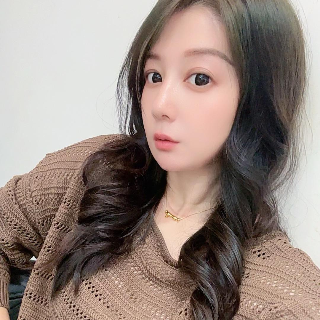 ᝰꫛ華謌，佷哇噻ꫀꪝ