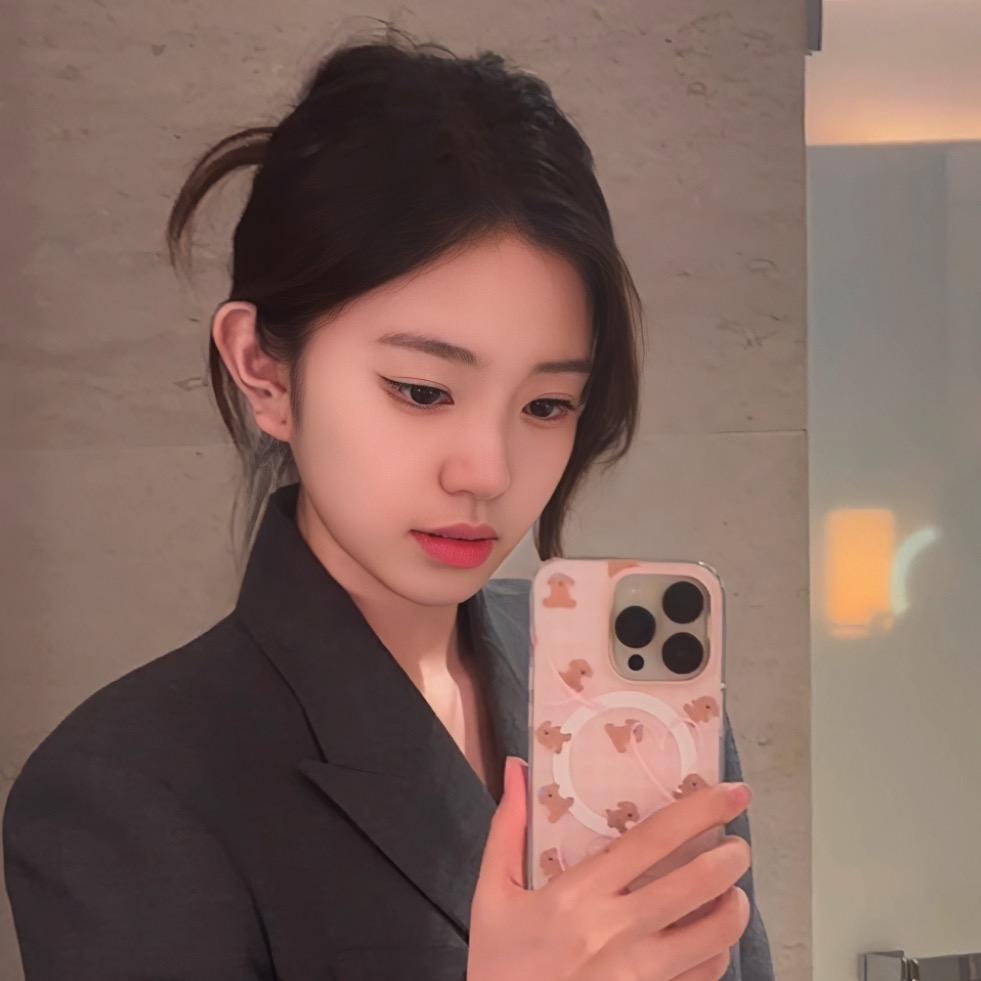 倒莓小羊