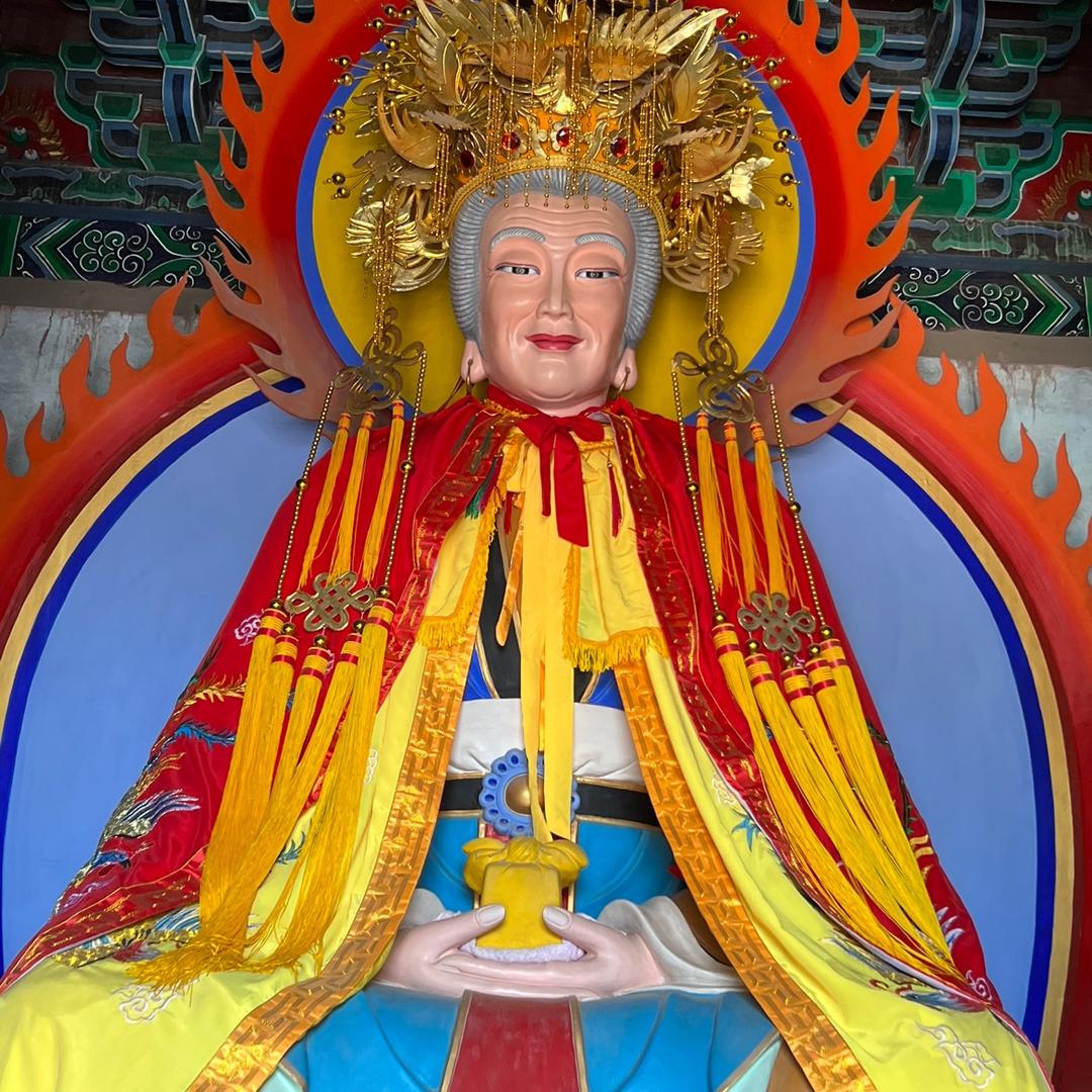 卢门府🙏🏻🙏🏻慈母宫🙏🏻晚上