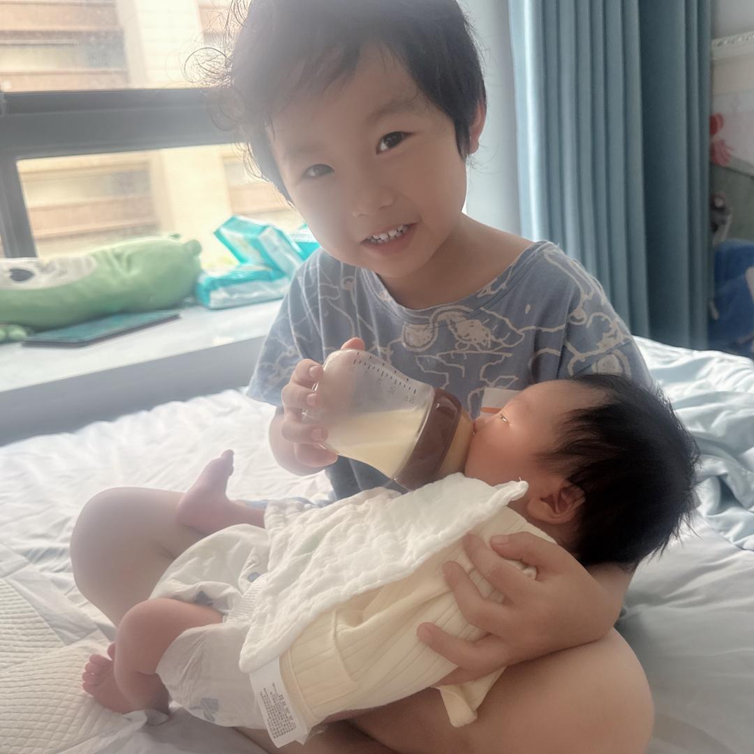 BeibeiShen小豆芽小榴莲