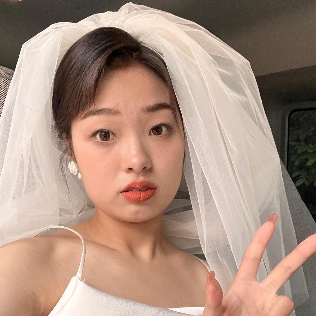 小婉小婉