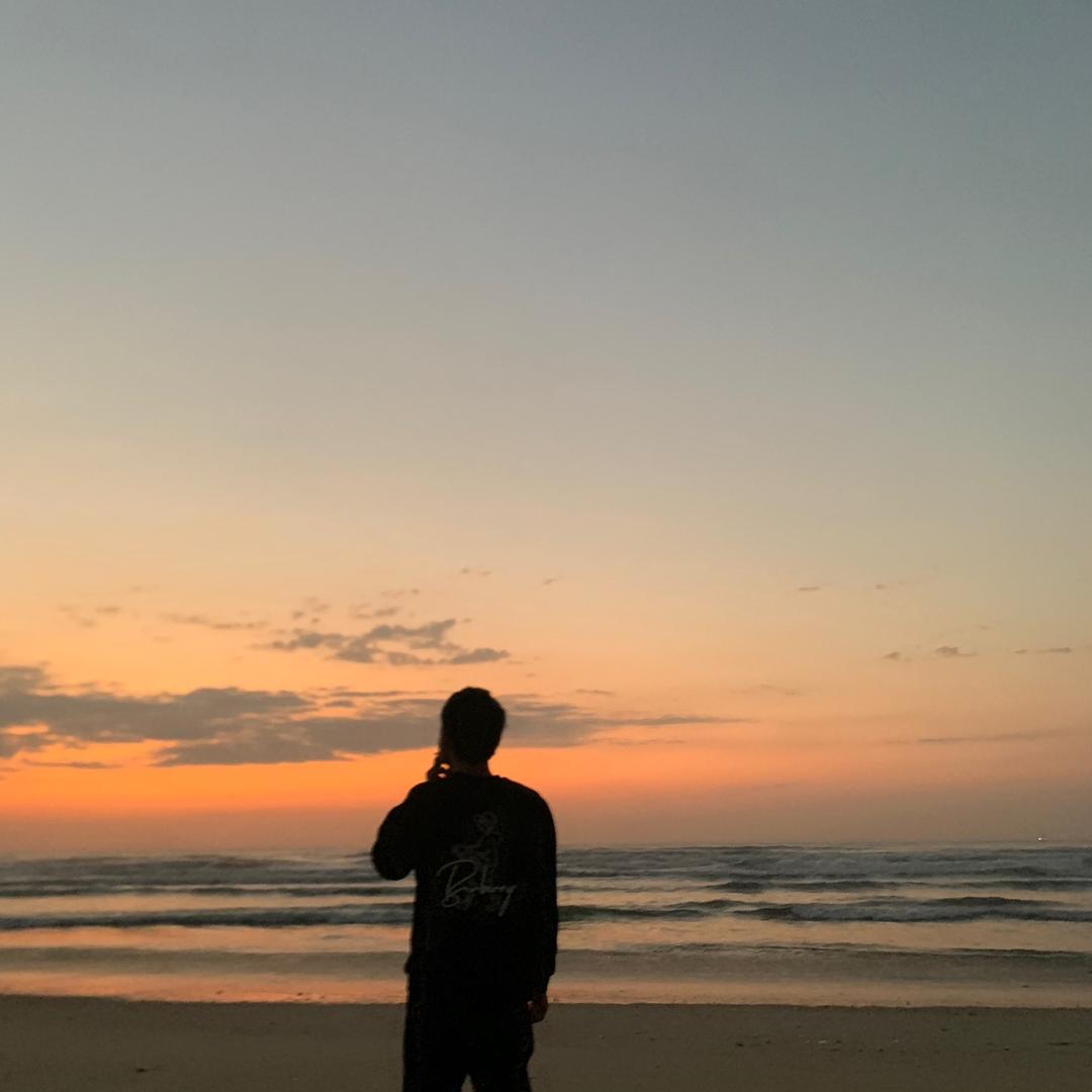 🎥