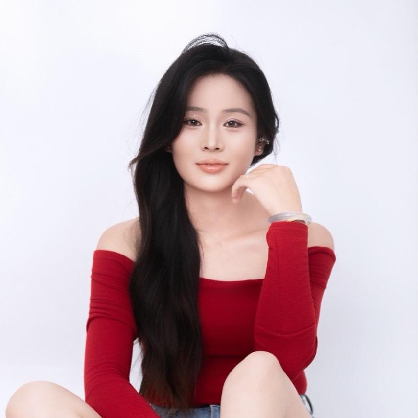 小露😘