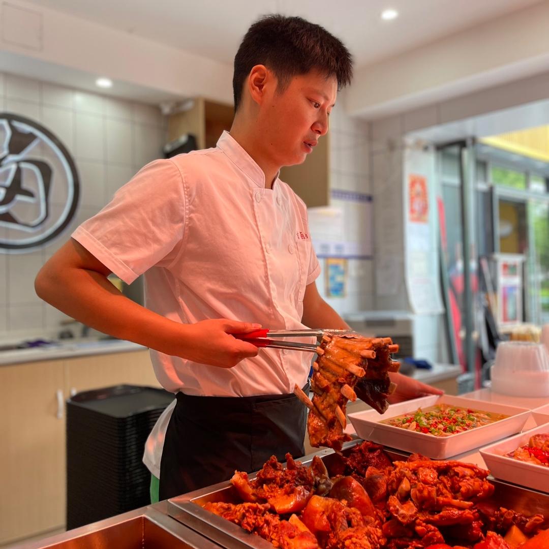 小川子吉卤现捞卤菜店@抖音