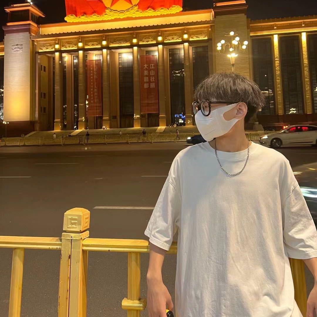 一杯冰美式🧊