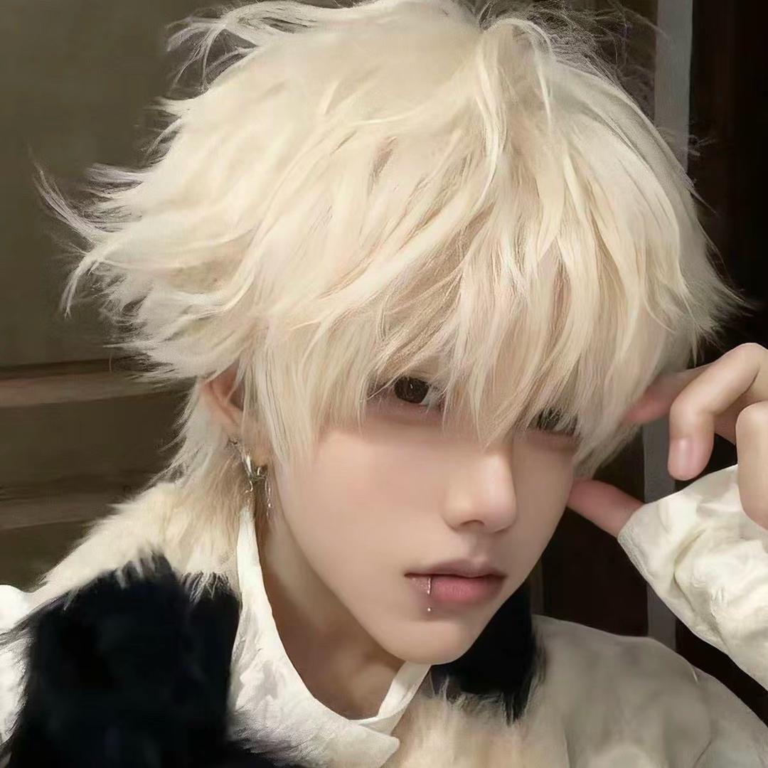 ʰᵉˡˡᵒ𝙠𝙞𝙩𝙩𝙮.风雨夜