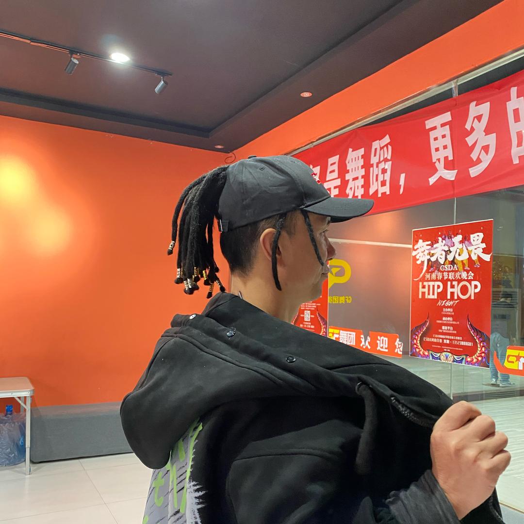 安阳县水冶镇高峰舞团街舞咨询中心