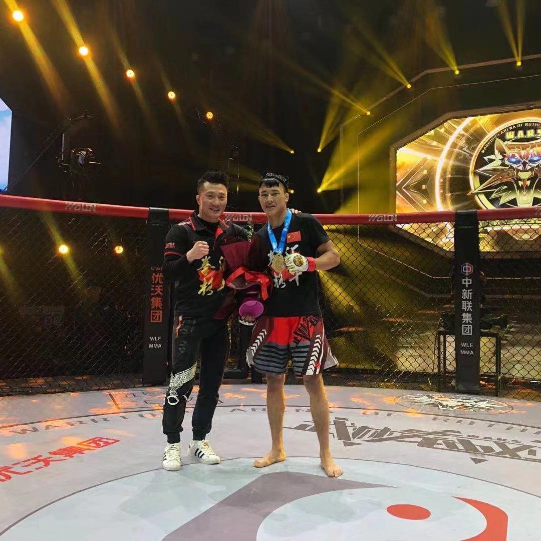 格斗 萨迪尔 💪