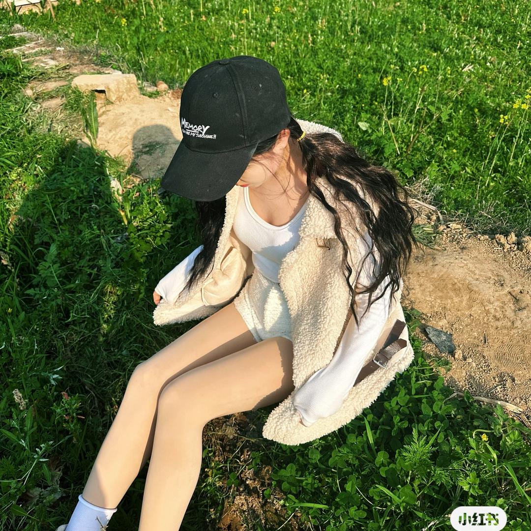 加加在喝水
