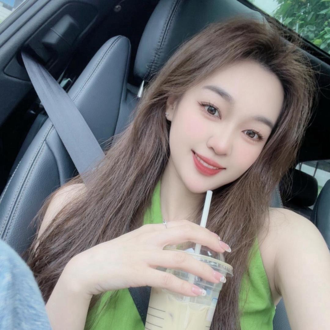 এ 摆烂咸鱼࿐☘️