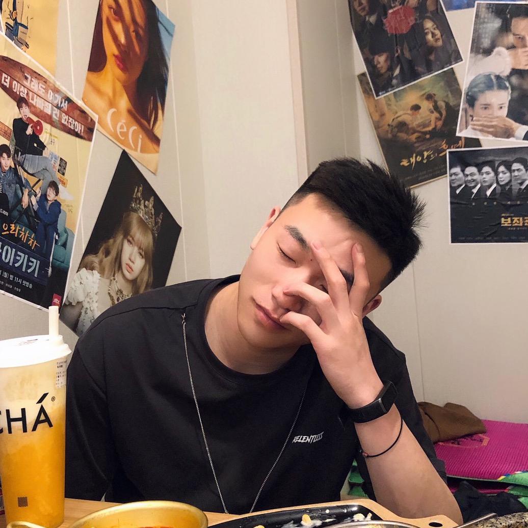 城西一片林,