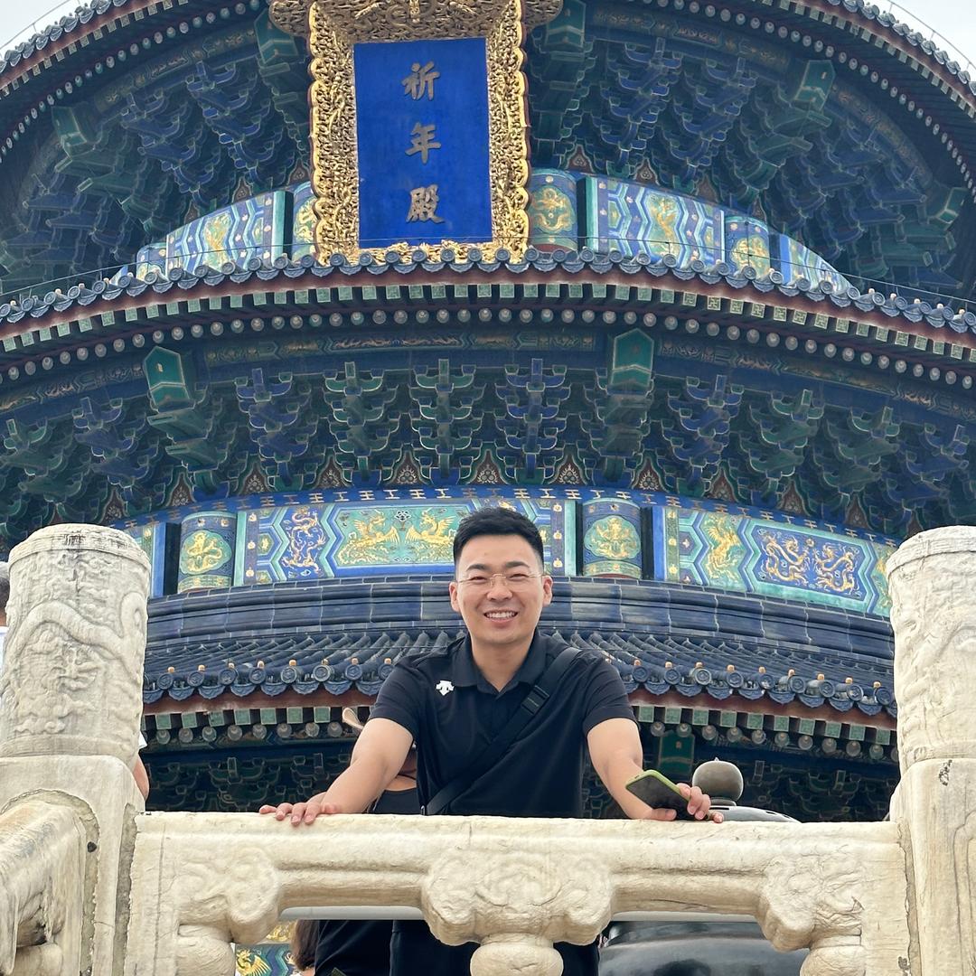 小明在庄里