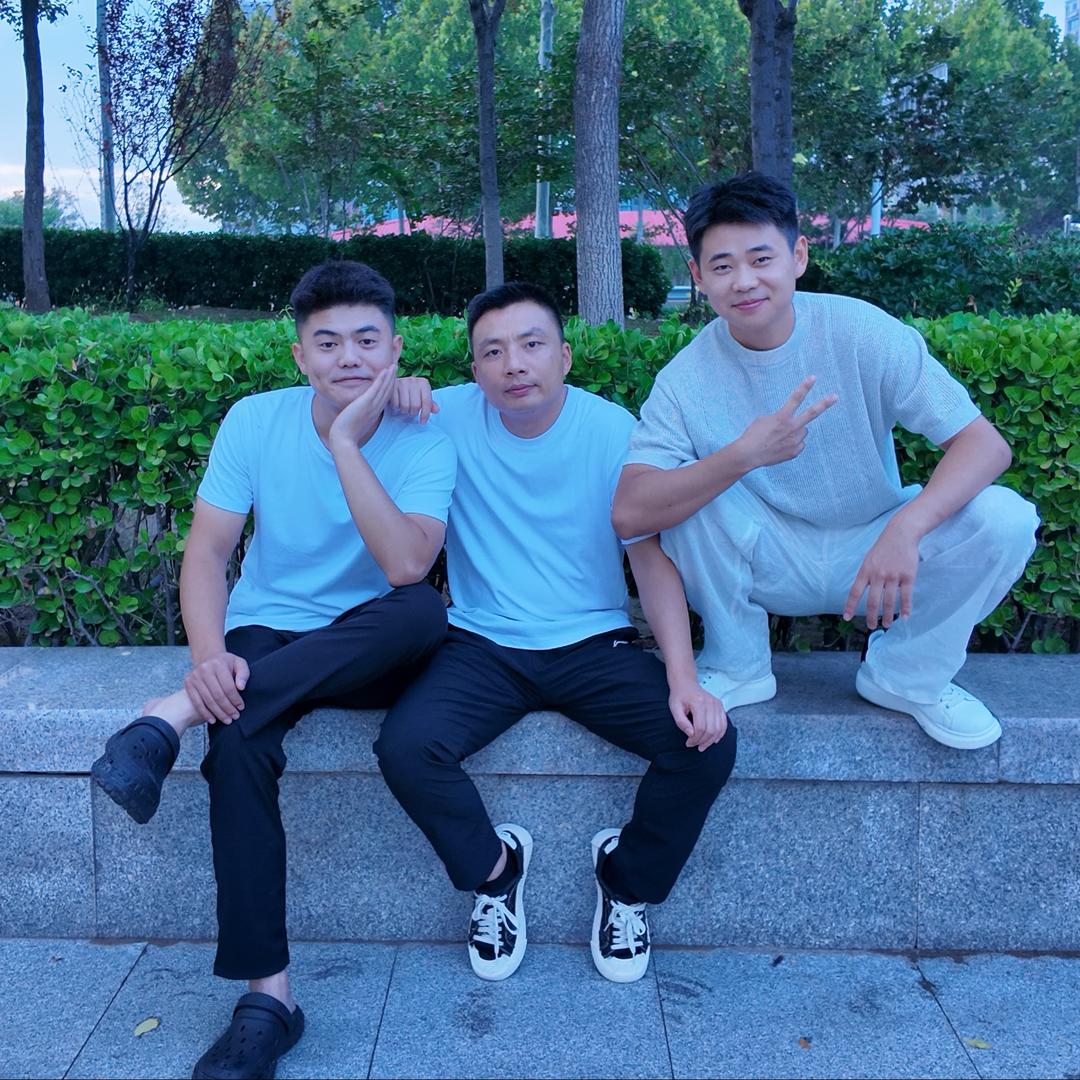 让我康康：