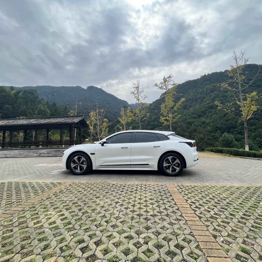 古月 胡