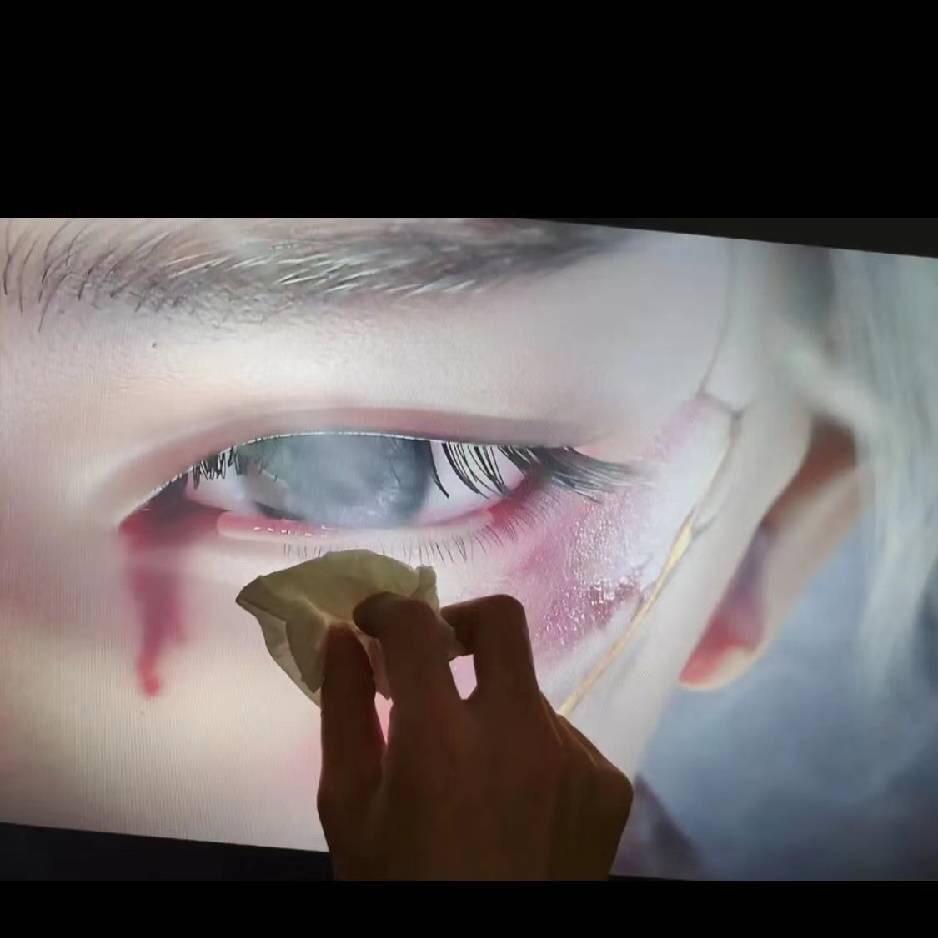 国一穿甲瞎，赫神