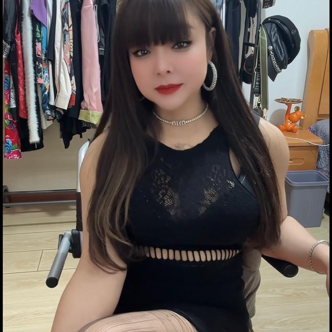 佳佳爱唱歌🎤