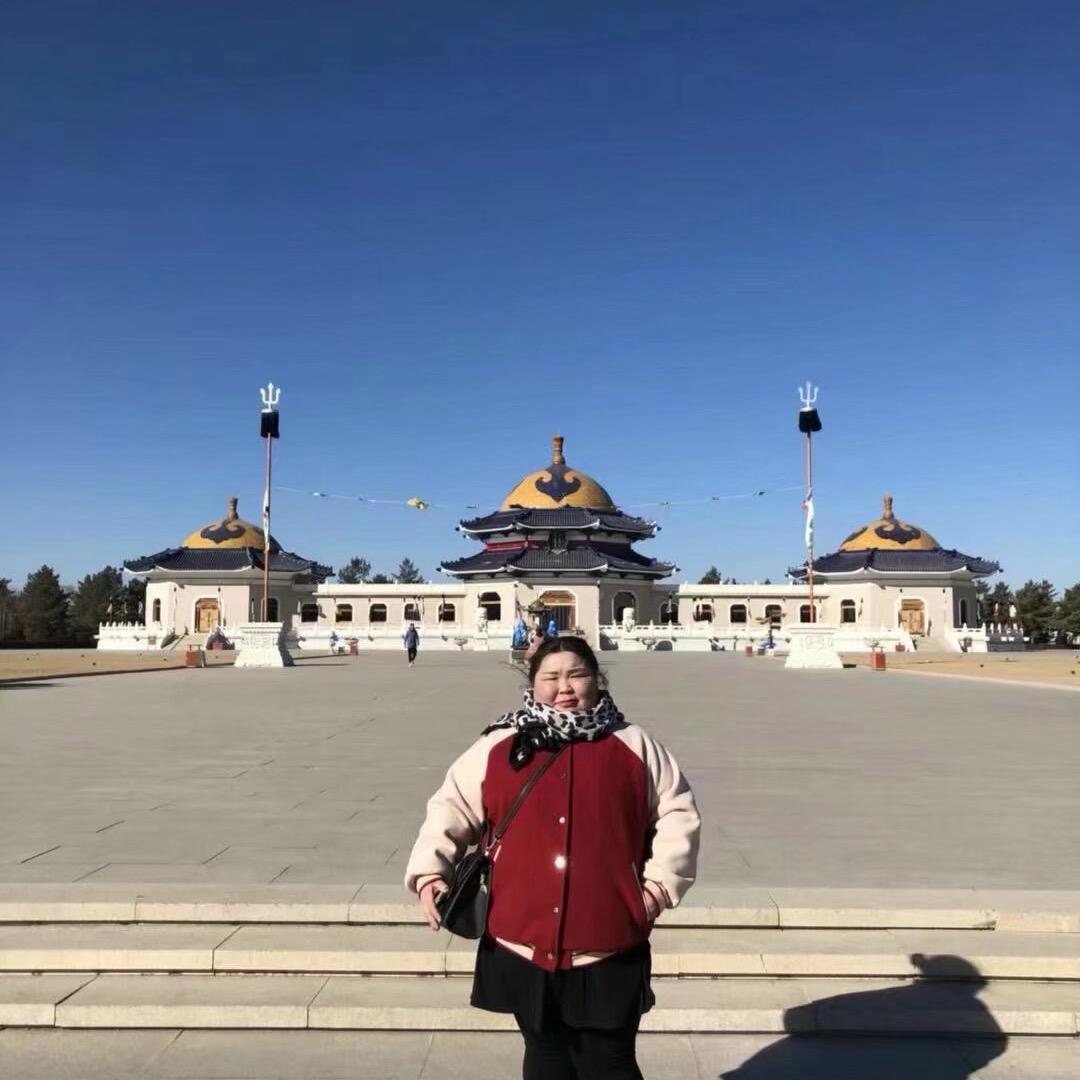 乌云（有橱窗）