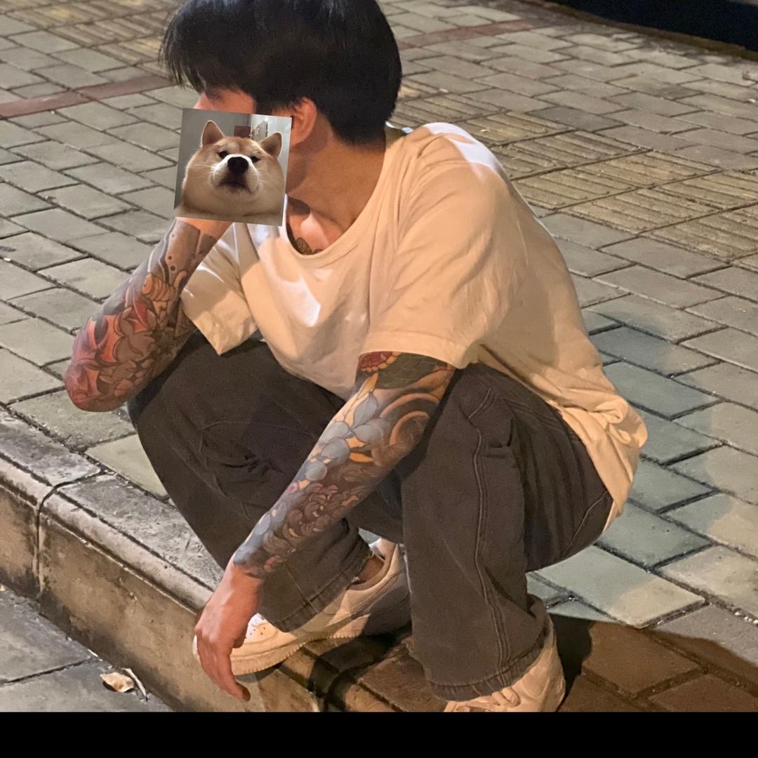 没有八块腹肌不改名