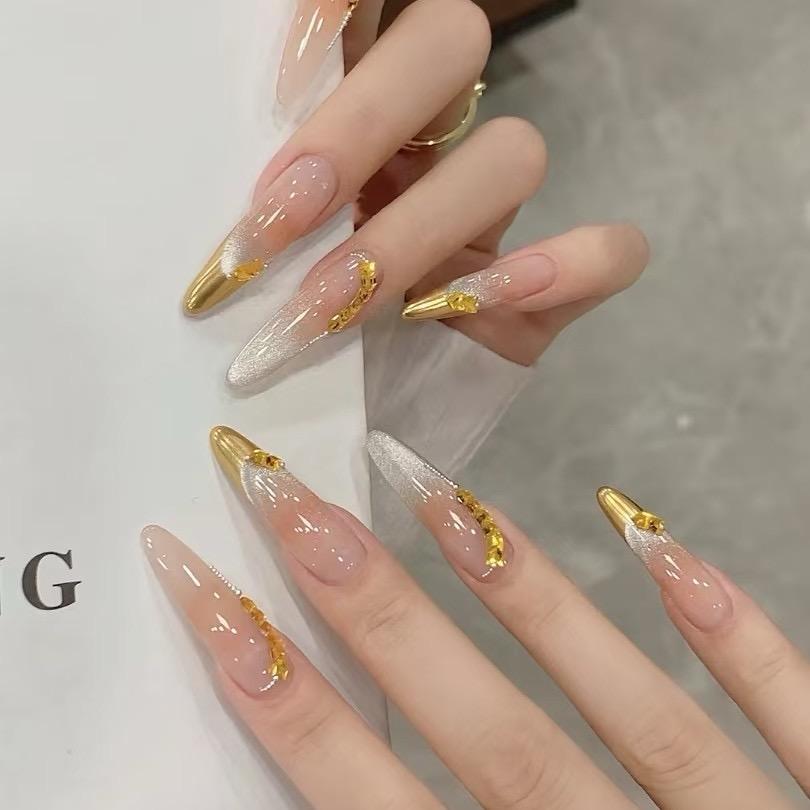 美甲美睫