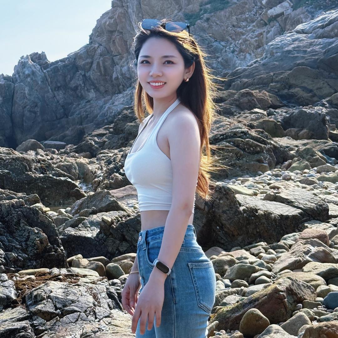 阿珊-喜欢海缸的姑娘