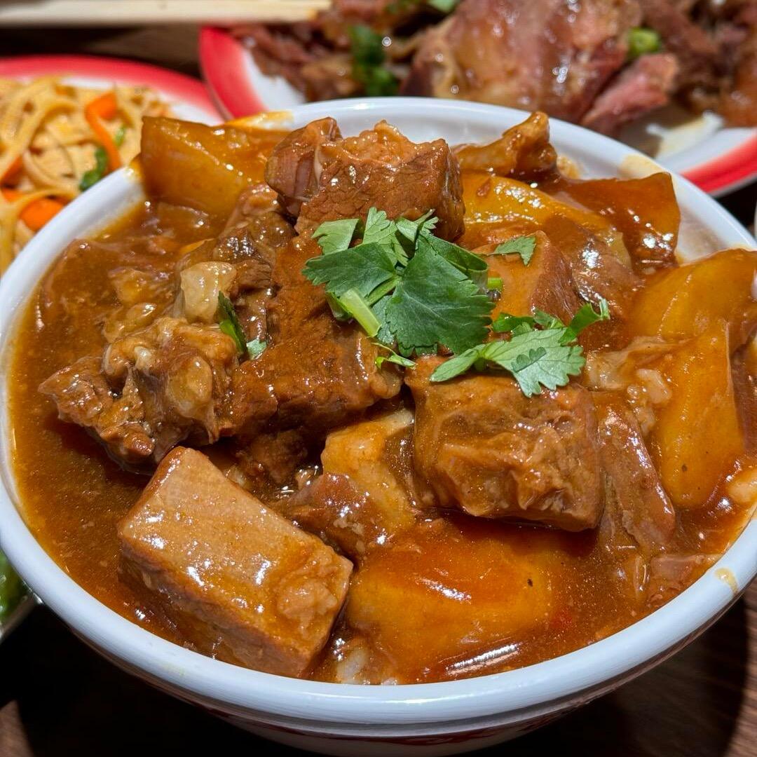 188米学牛肉饭-老伍食研
