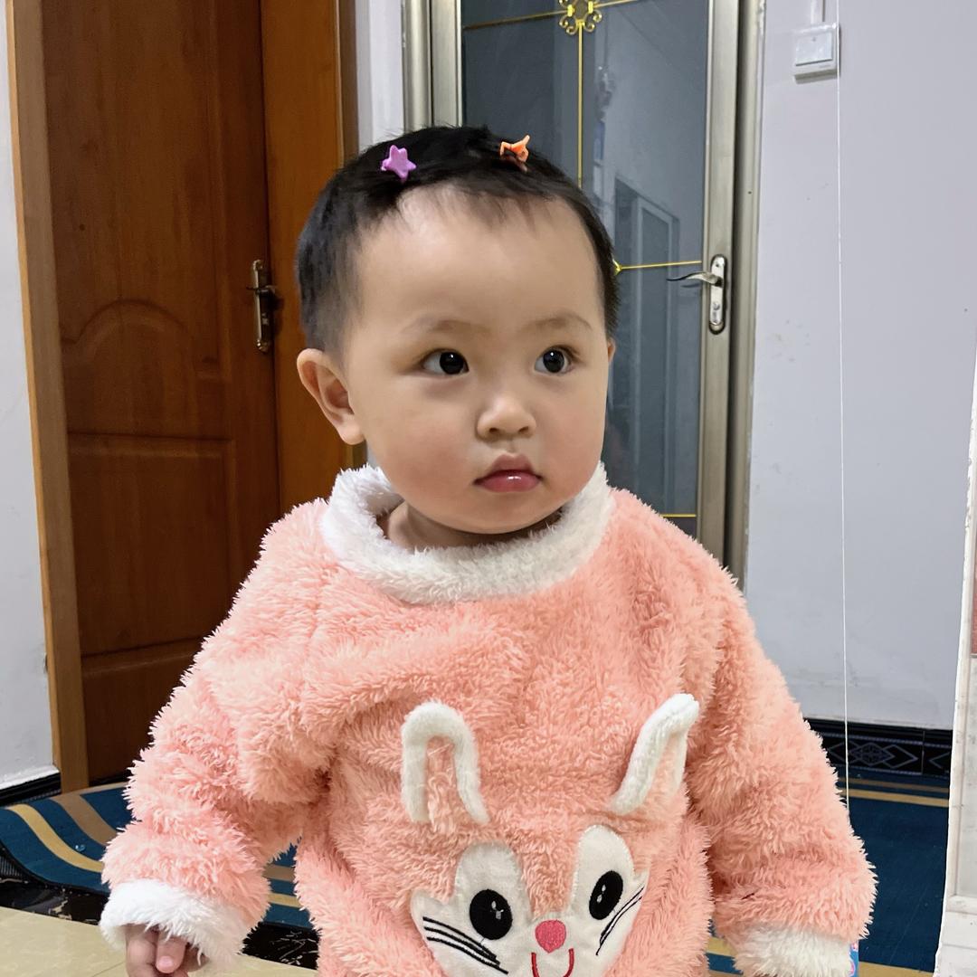 婷婷爱喝奶茶
