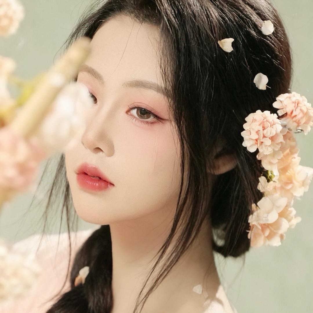 模特 月月（爱玩剧本杀版）