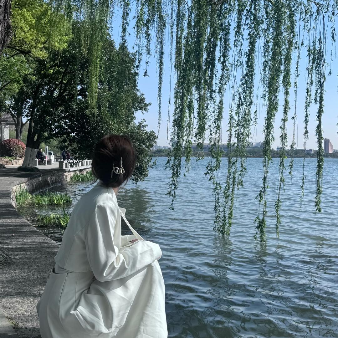 欣怡带你去“碰瓷”