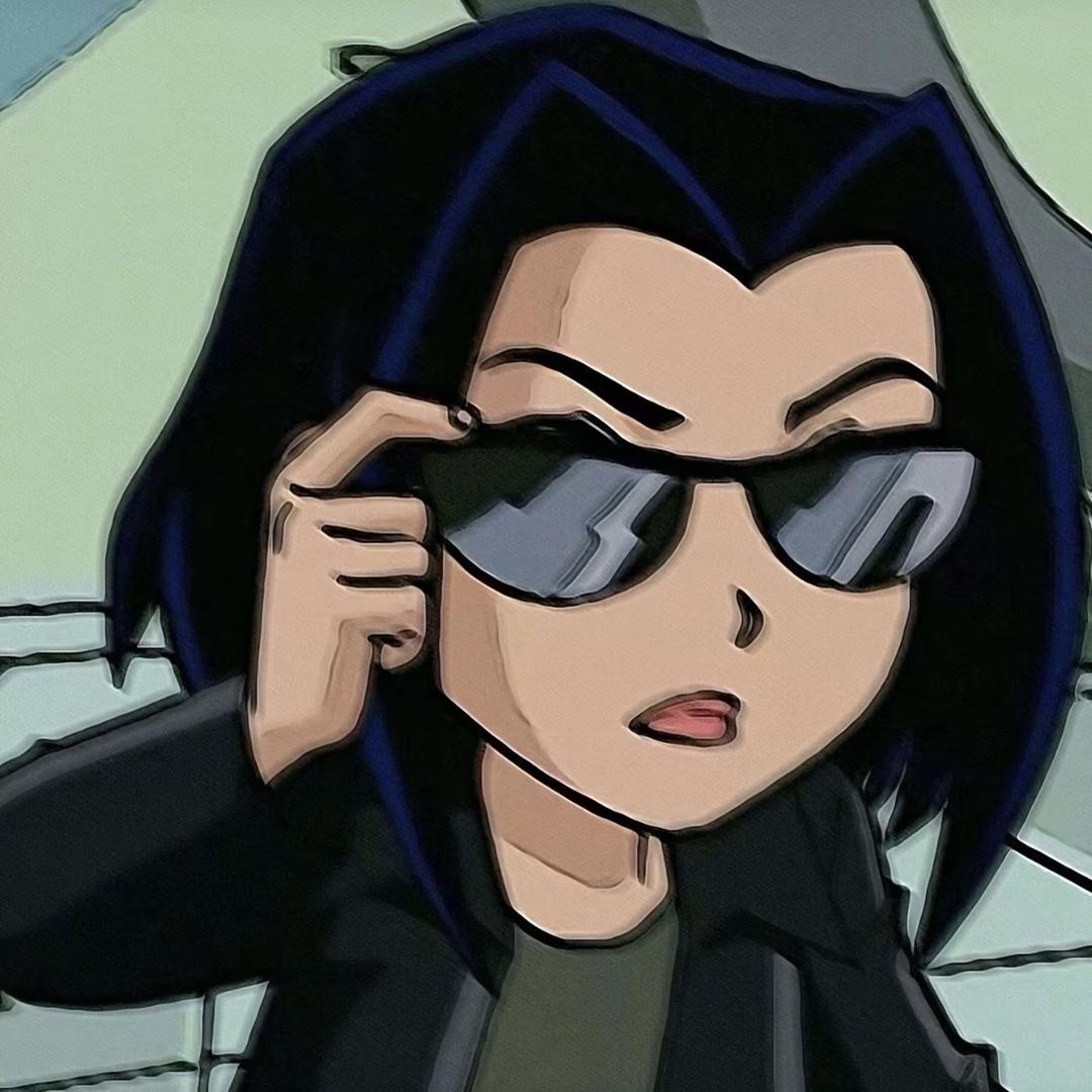 美艳少妇黑丝狂抽18岁男大嫩臀