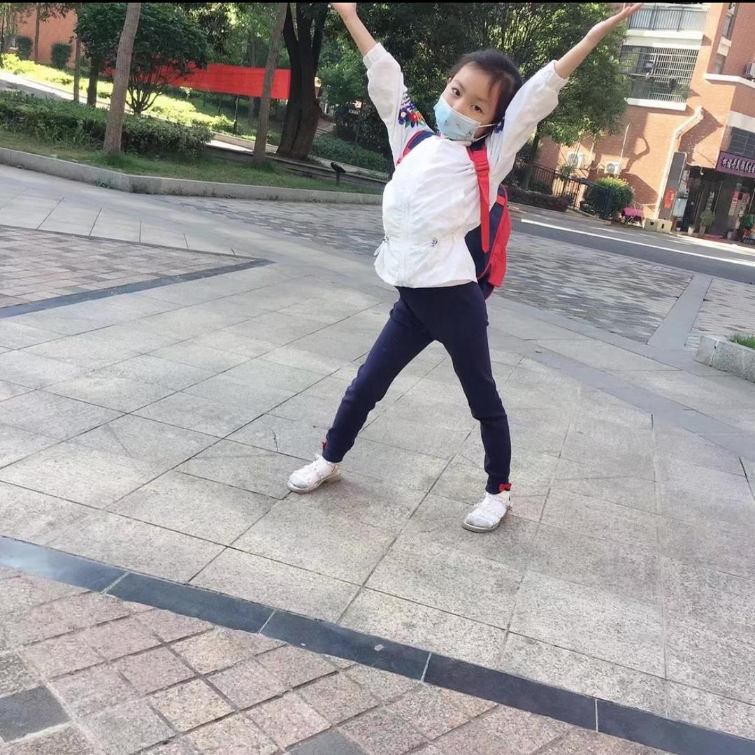 雨卉同学