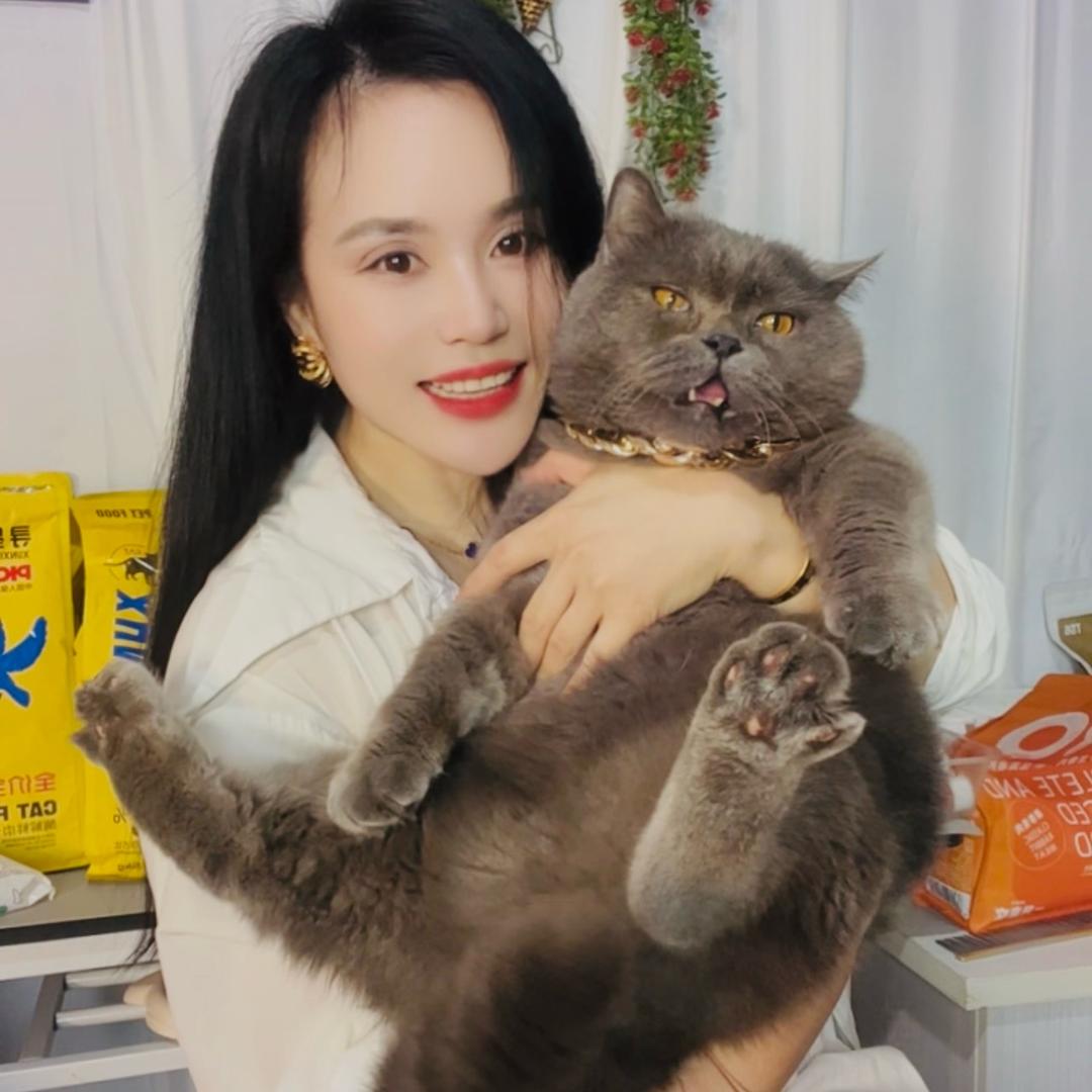 雪儿和她的《淘气皮皮》每晚上10点开播