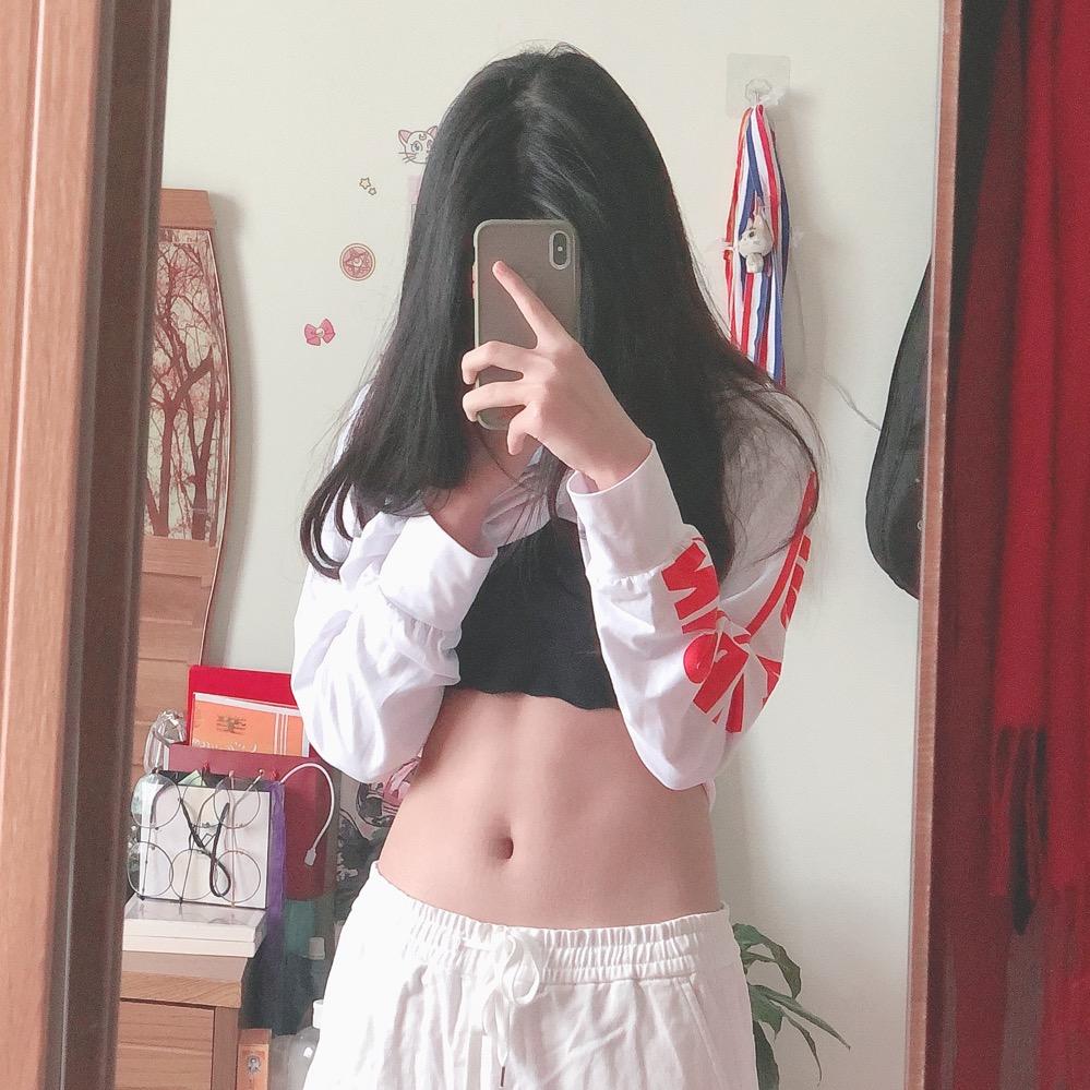 🐷🐷小桃