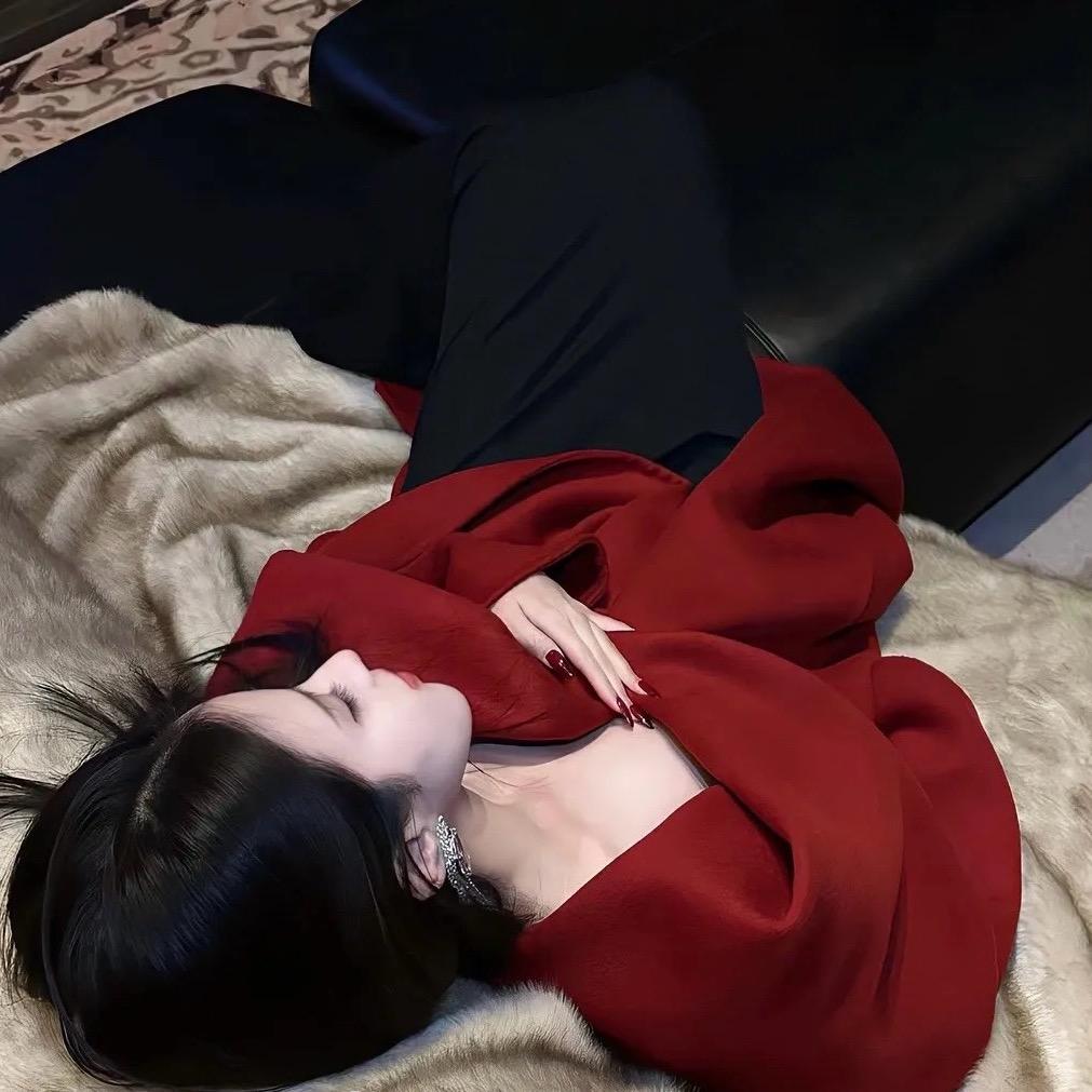 脑袋困掉啦💤