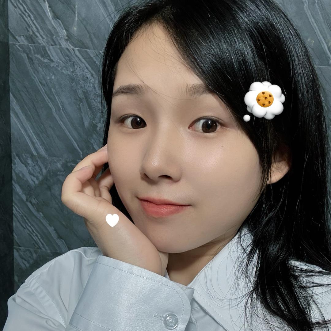 灵山化妆师-秀秀