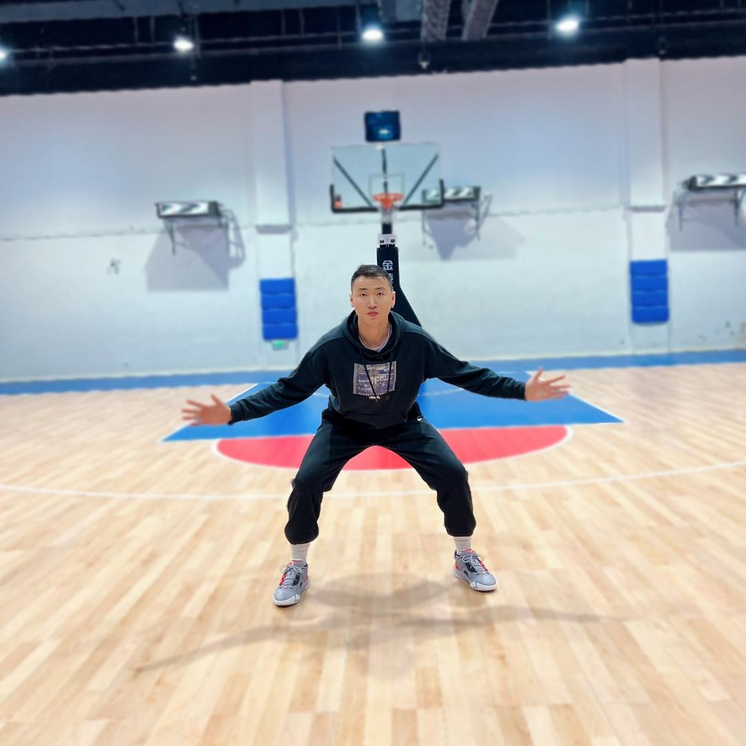 小汤哥🏀球外有球