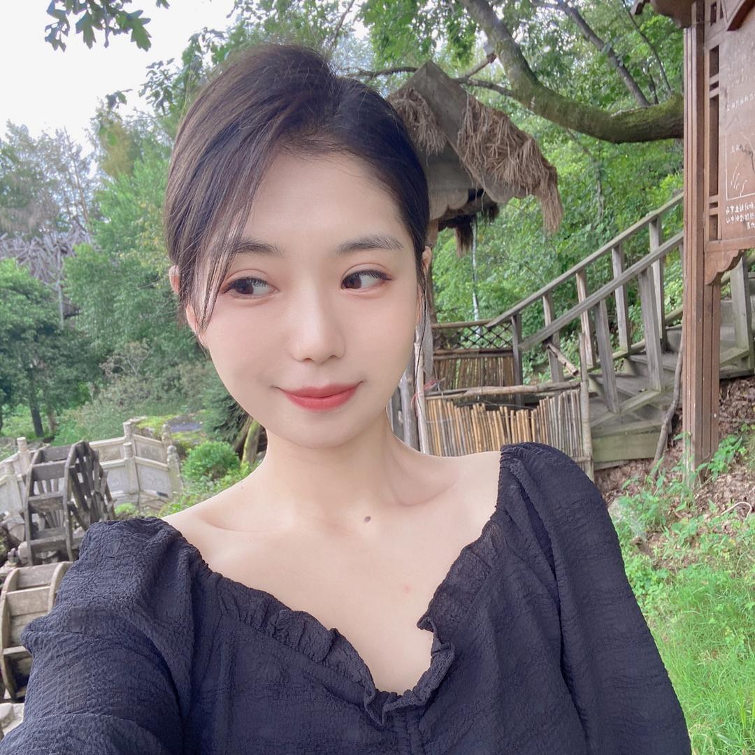 是梦雪吖