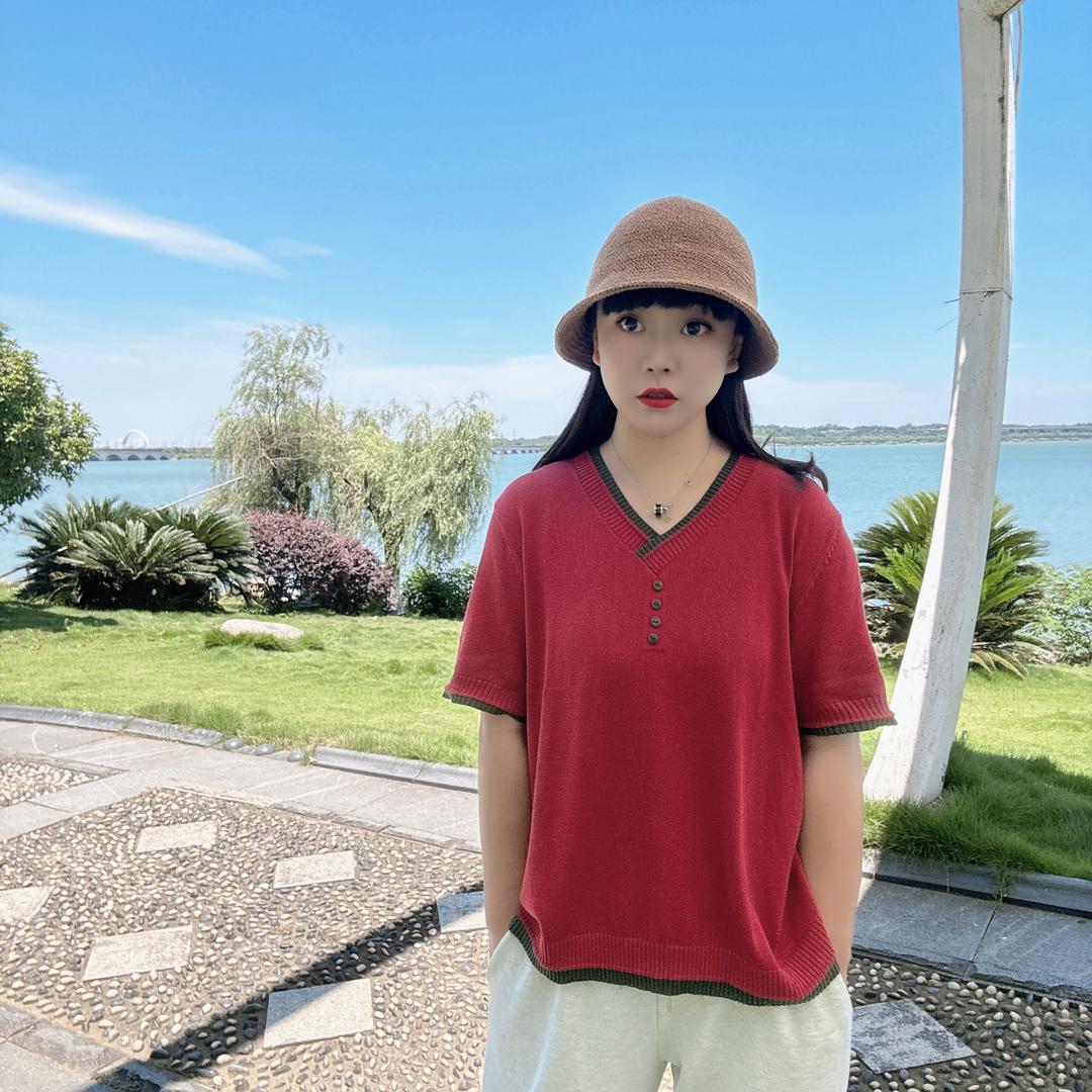 小久大码轻奢女装工厂店