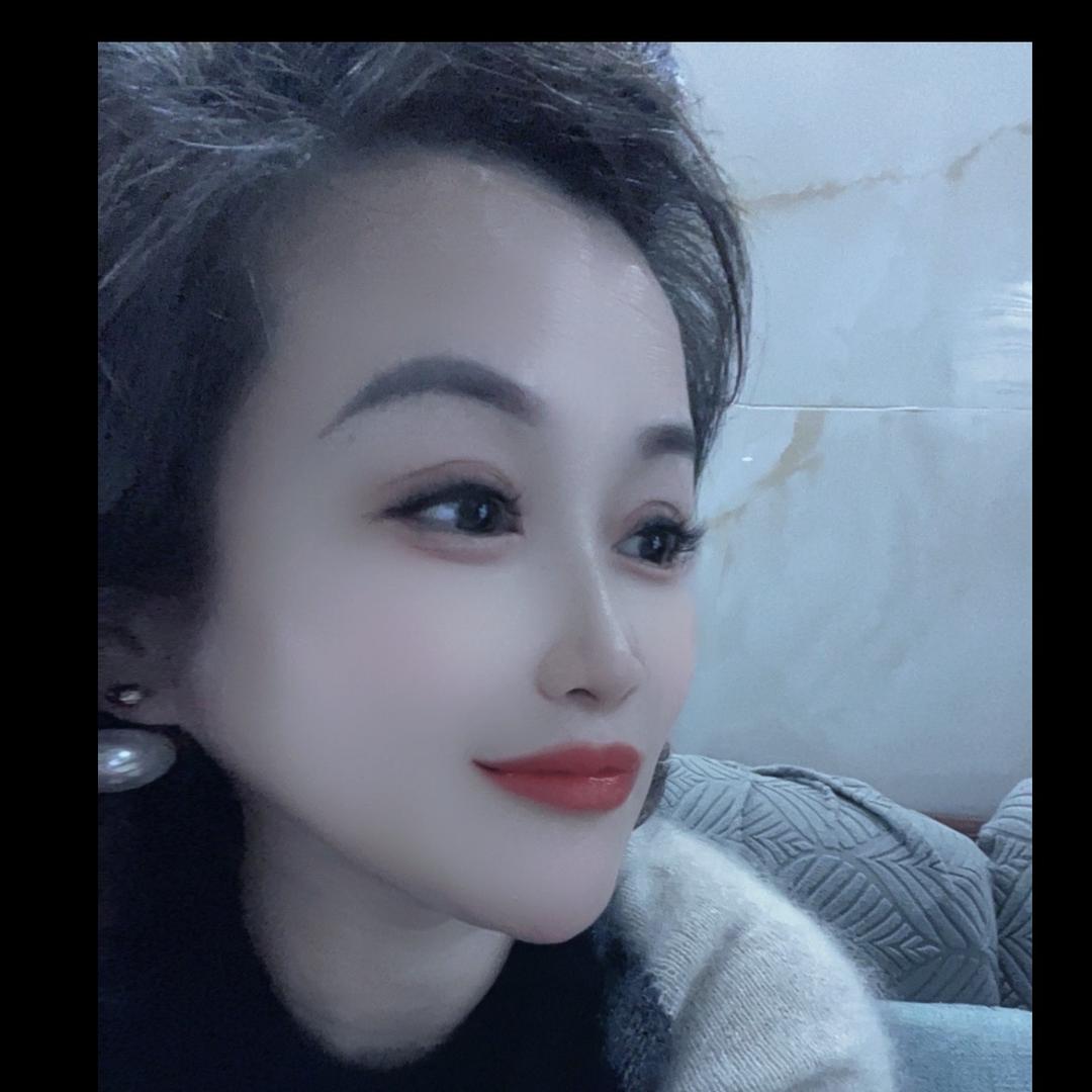 芳芳吖